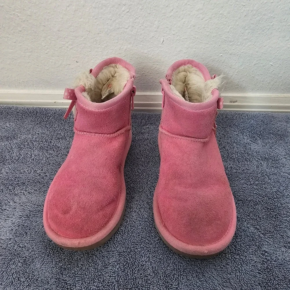 Koolaburra by UGG Victoria Mini Pink Suede Faux Fur Bow Boots Kids 10 1117812